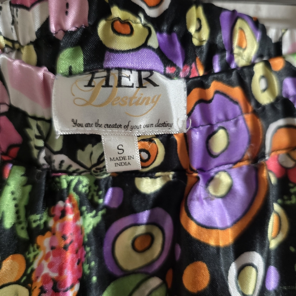 Floral Maxi Skirt - Black and Multicolor - Picture 5 of 7